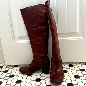 Frye Tall Women’s boot in Caramel